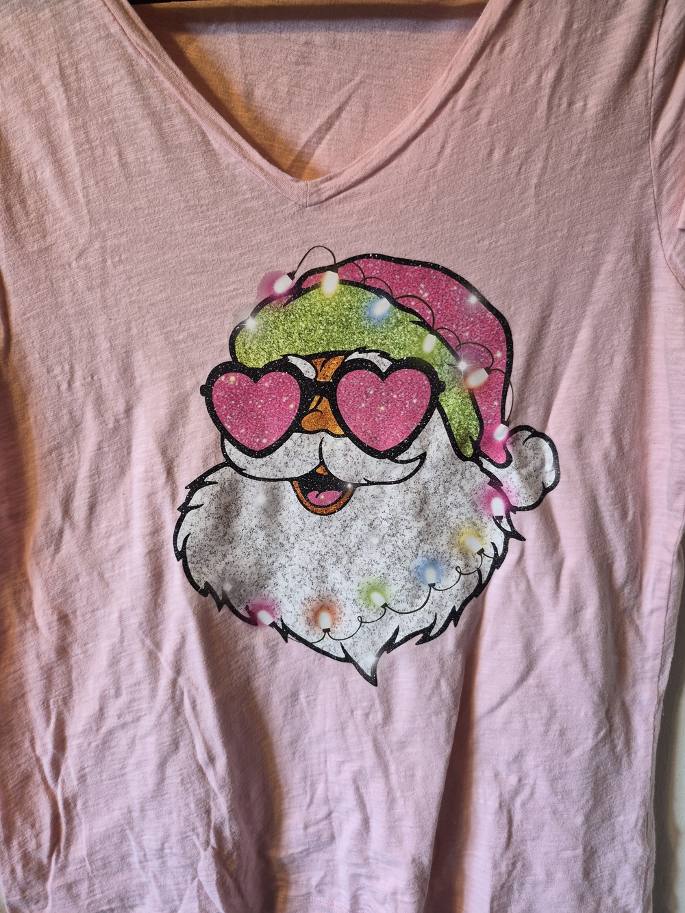 Source Unknown Pink V-Neck Tee with Glitter Santa Graphic